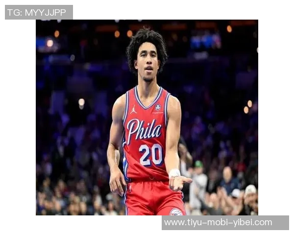 麦凯恩表现出色16投7中斩获20分4板5断正负值高达18